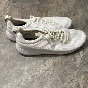 Men’s, basically new, white adidas cloud foam size : 12.5